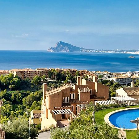 Charming Townhouse With Sea Views & Pool In Altea Villa Calpe Exterior photo