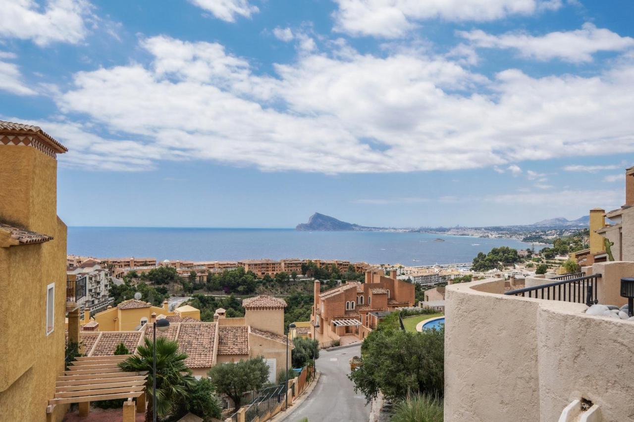 Charming Townhouse With Sea Views & Pool In Altea Villa Calpe Exterior photo