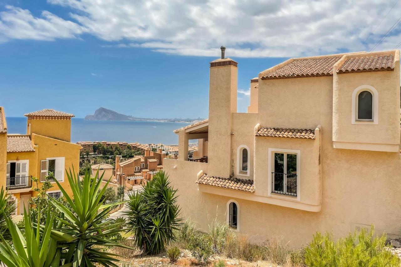 Charming Townhouse With Sea Views & Pool In Altea Villa Calpe Exterior photo
